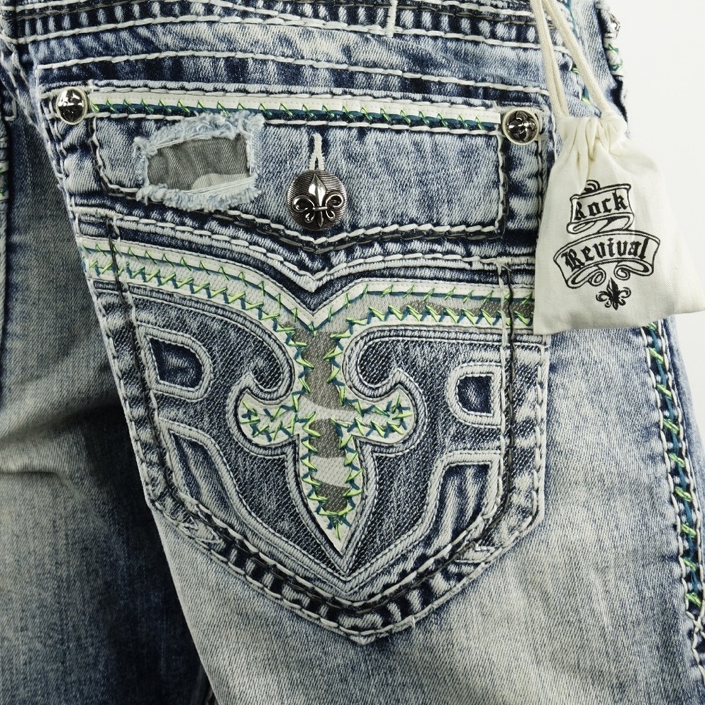 NWOT "Lowry" Rock Revival Jeans